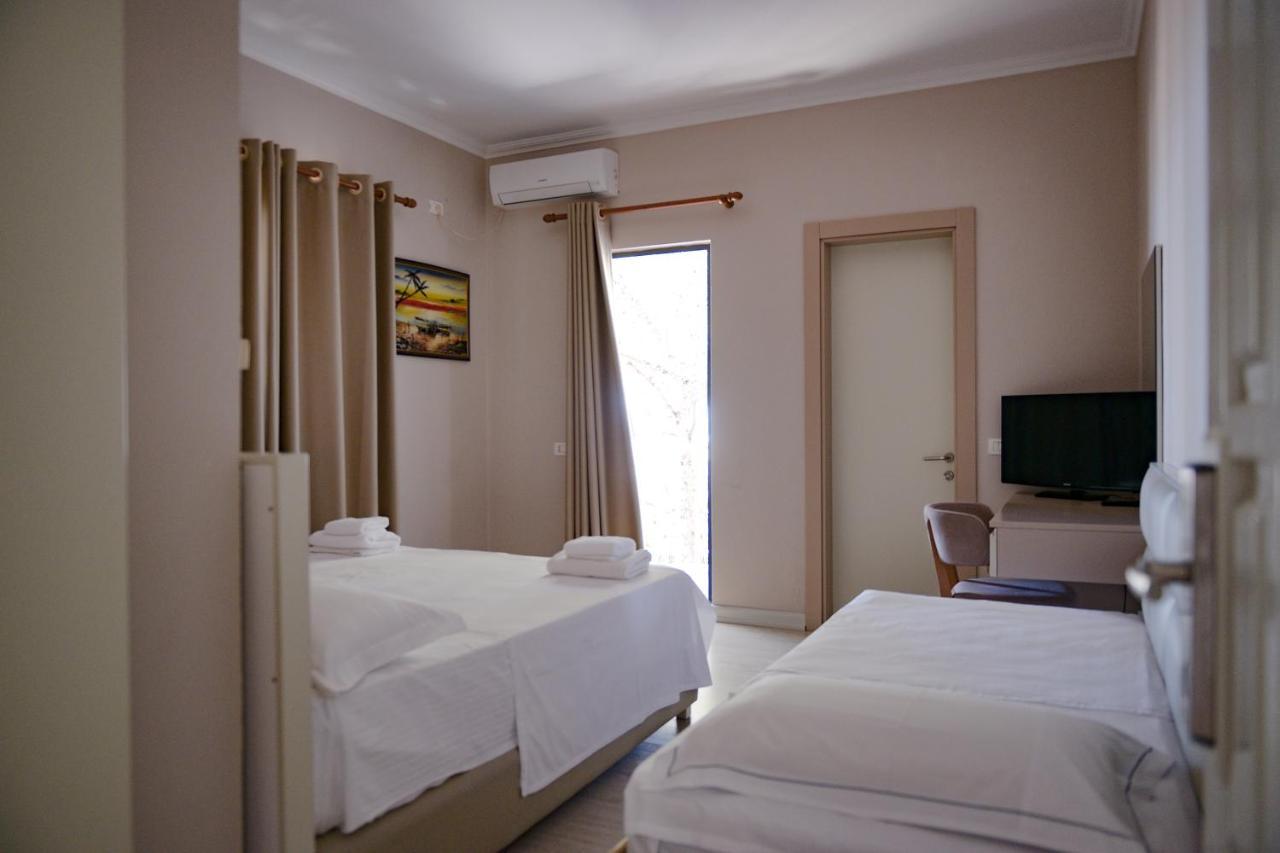Hotel Andi Durrës Exterior foto